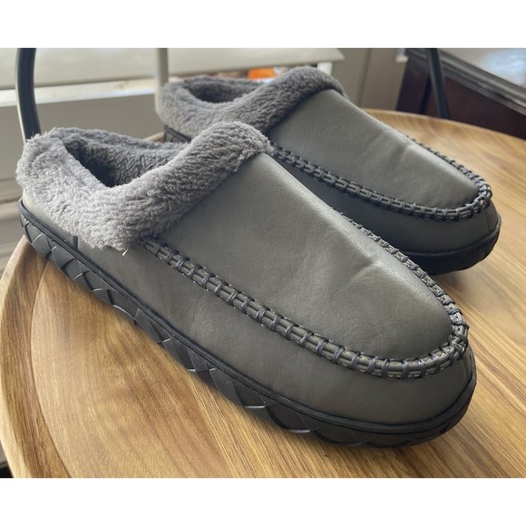 New Men's Slipper Moccasin Size 6-7 Dark Gray Faux Fur - Picture 13 of 17